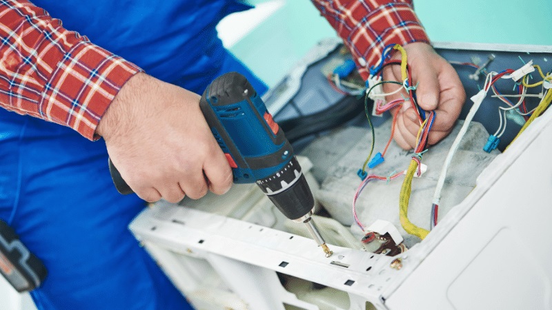 Şehzadeler Viessmann Viessmann çamaşır makinesi kart tamiri – Su almama arızası orijinal parça ile giderildi. - Teknik servis örneği